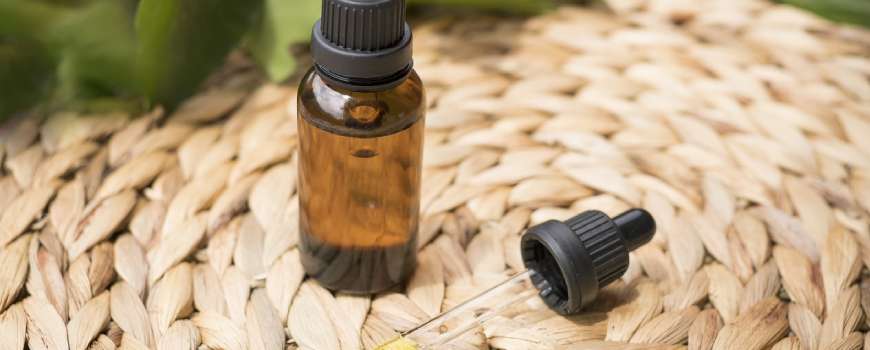 What is Batana Oil and Can it Help With Hair Regrowth?